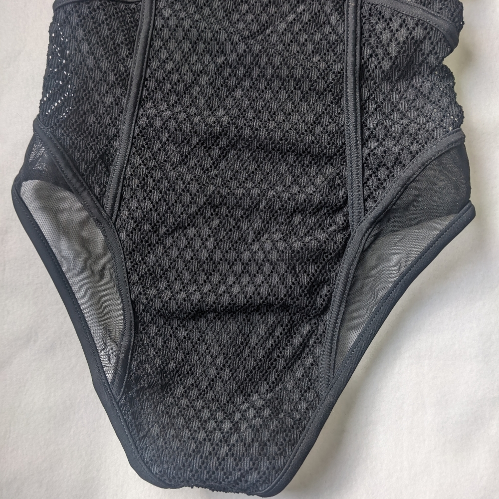 Cute Black Swim Suit - Picture 6 of 7